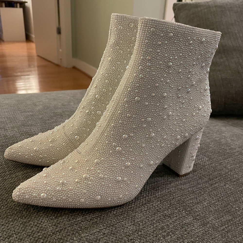Elegant White Pearl-Embellished Ankle Boots